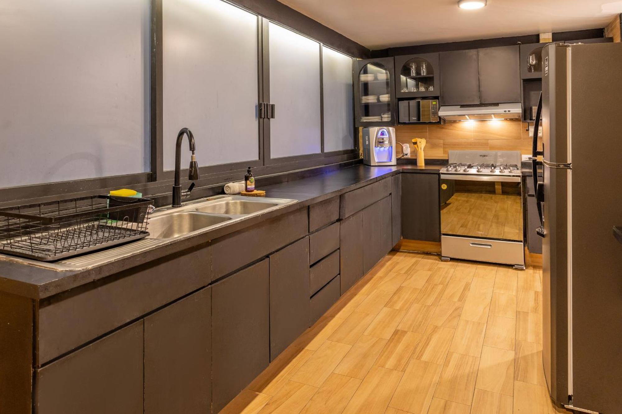 Posh Polanco Stay Tvs And Desks In Each Room مدينة مكسيكو المظهر الخارجي الصورة